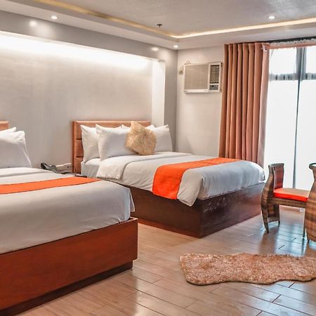 Aya Hotel & Residences Clarin  Exterior photo