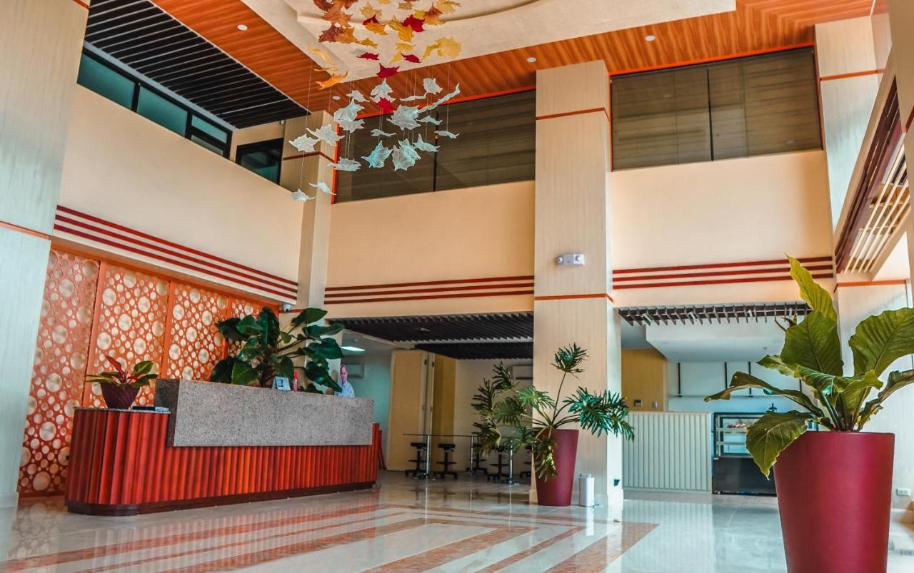 Aya Hotel & Residences Clarin  Exterior photo