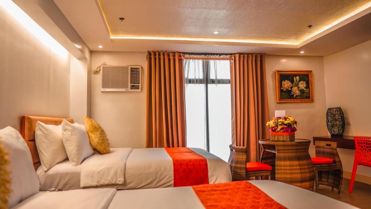 Aya Hotel & Residences Clarin  Exterior photo